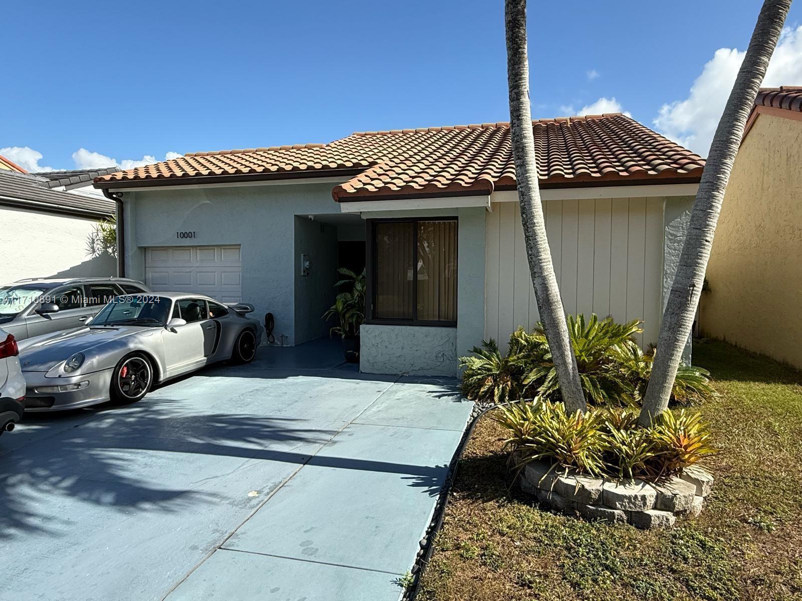 Picture of 10001 SW 147Th Pl, Miami, FL 33196