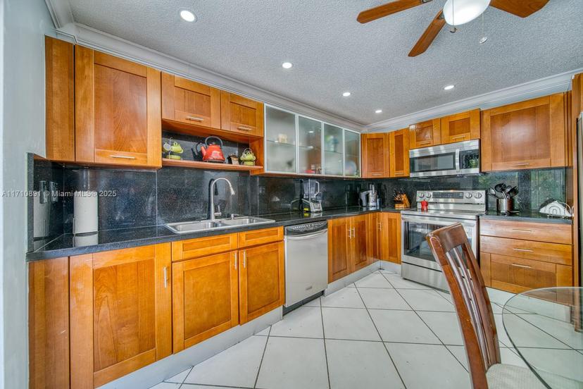 Picture of 10001 SW 147Th Pl, Miami FL 33196