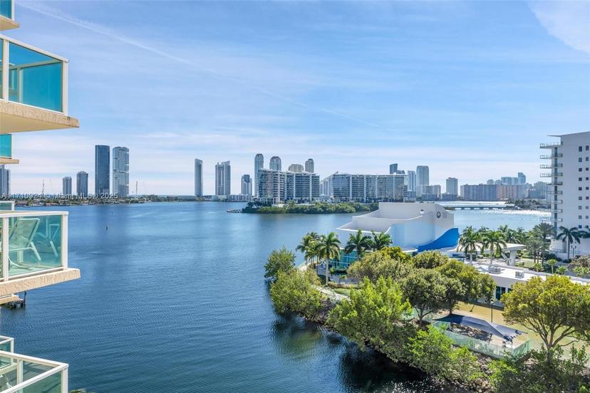 Picture of 3330 NE 190Th St # 816, Aventura FL 33180