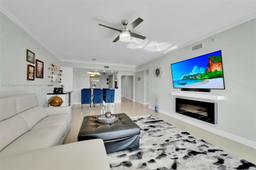 Picture of 3330 NE 190Th St # 816, Aventura, FL 33180
