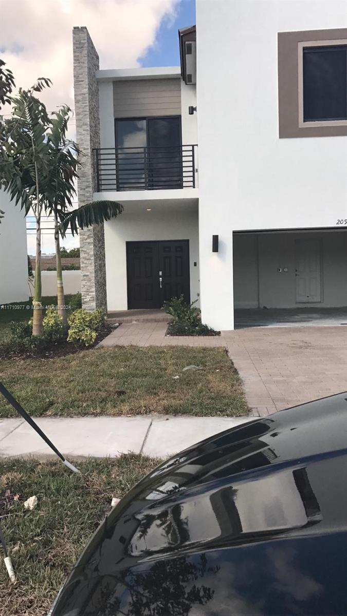Picture of 388 NE 208Th Ter # 388, Miami, FL 33179