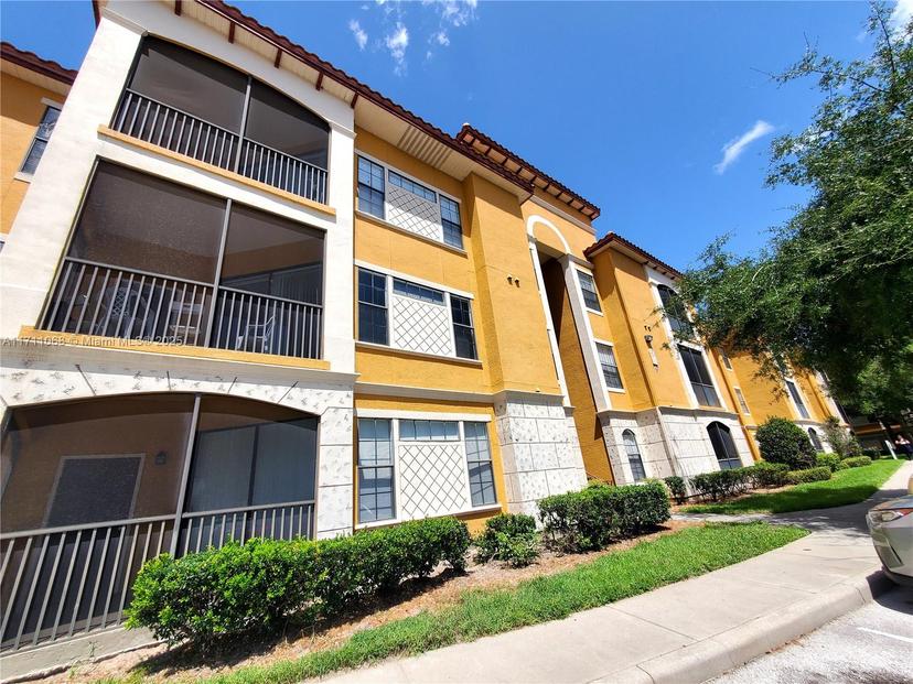 Picture of 6169 Metrowest Blvd # 104, Other City - In The State Of Florida FL 32835