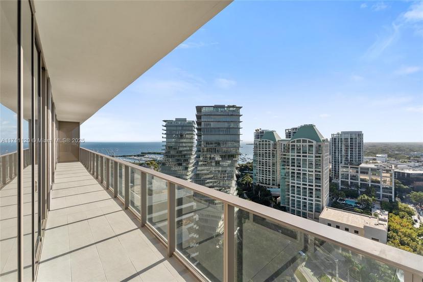 Picture of 2678 Tigertail Av # 2001, Miami FL 33133