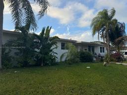 Picture of 19900 SW 87Th Ave, Cutler Bay, FL 33157