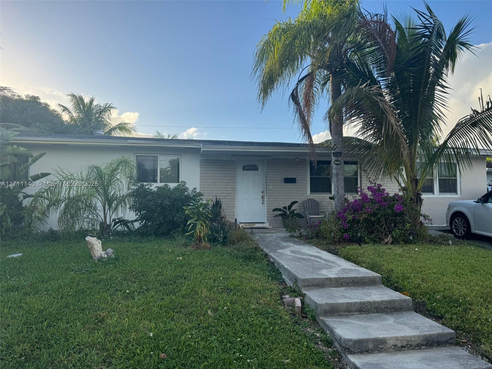 Picture of 19900 SW 87Th Ave, Cutler Bay, FL 33157
