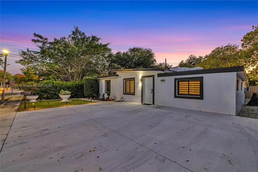 Picture of 13550 NW 5Th Ave, North Miami FL 33168