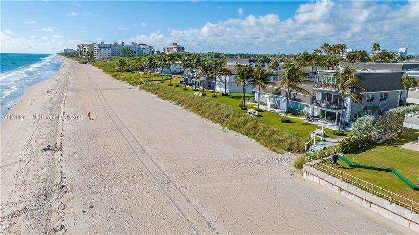 Picture of 1194 Hillsboro Mile # 1, Hillsboro Beach FL 33062