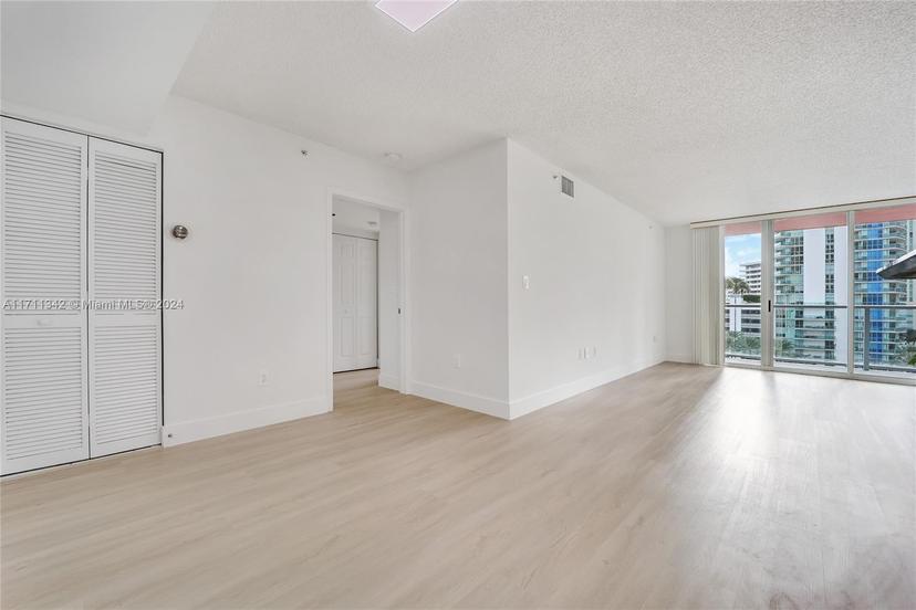 Picture of 1155 Brickell Bay Dr # 609, Miami FL 33131