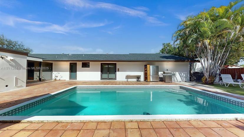 Picture of 16313 SW 99Th Pl, Miami FL 33157