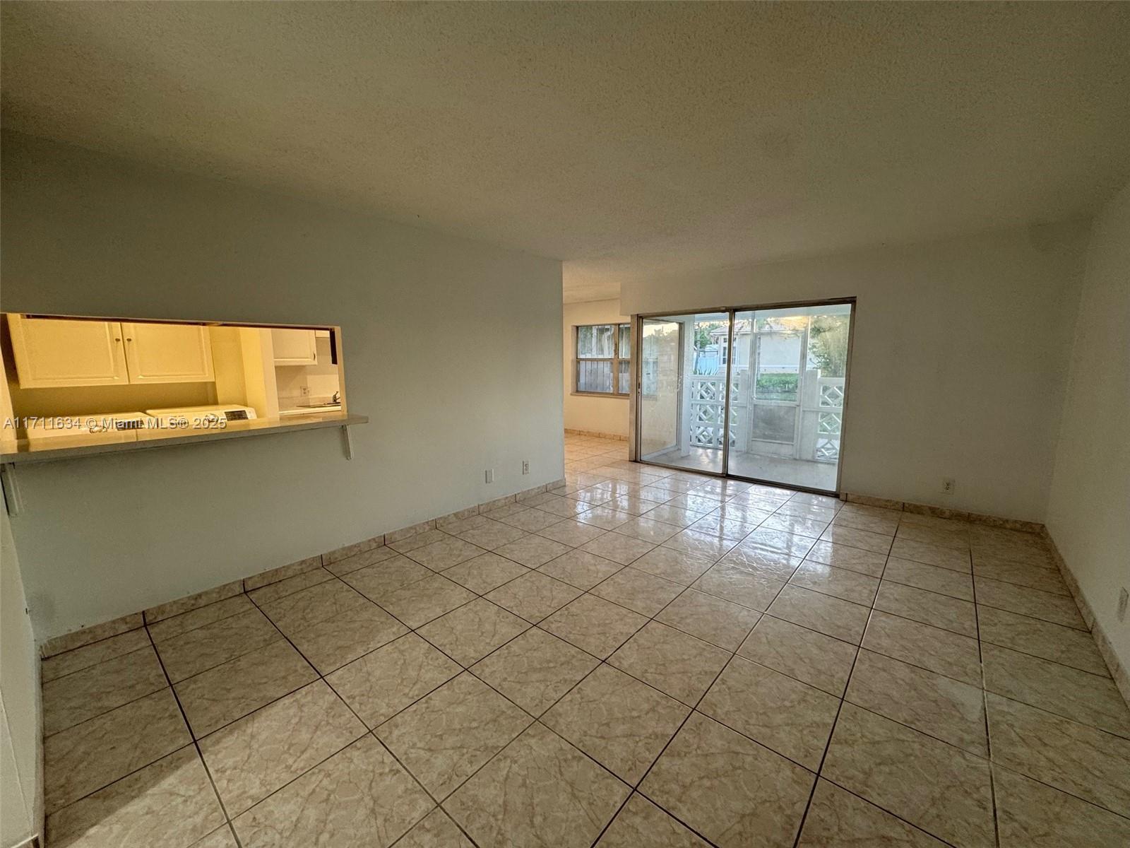 Picture of 2075 NW 46Th Ave # I102, Lauderhill, FL 33313
