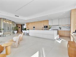 Picture of 21 Isle Of Venice Dr, Fort Lauderdale, FL 33301