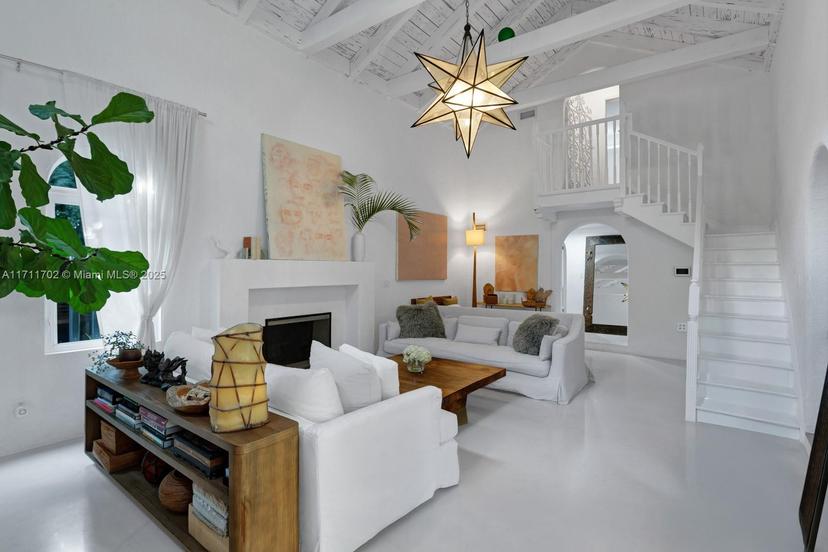 Picture of 2974 Old Alton Rd, Miami Beach FL 33140