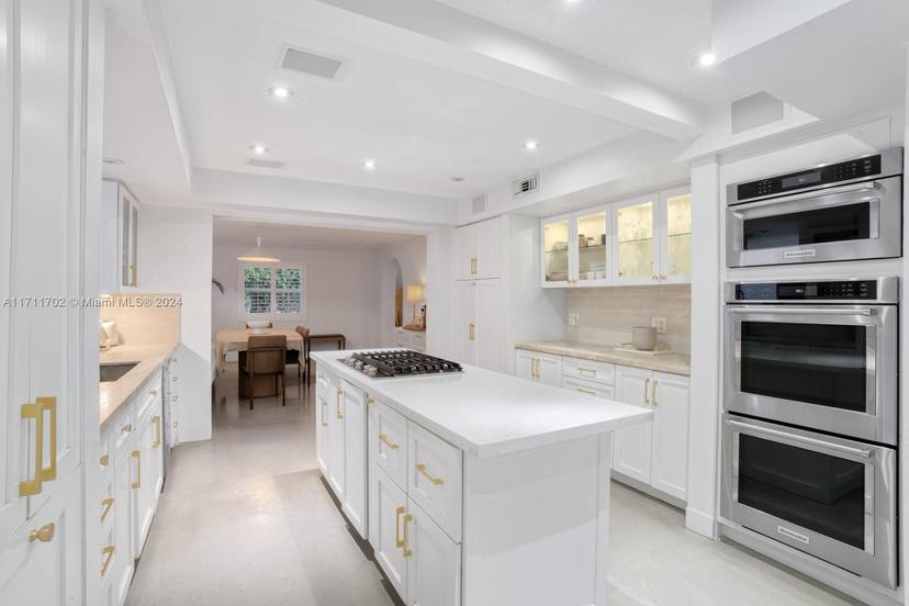 Picture of 2974 Old Alton Rd, Miami Beach FL 33140