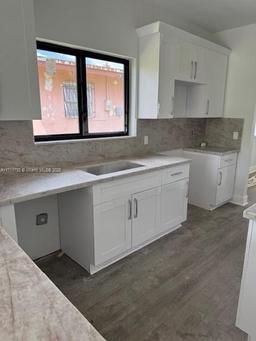 Picture of 15167 NW Railroad Dr, Miami Gardens, FL 33054
