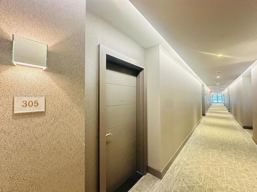 Picture of 17301 Biscayne Blvd # 305, North Miami Beach FL 33160