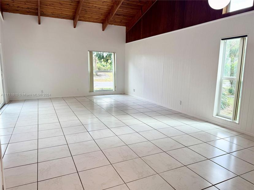 Picture of 1670 Riverwood Ln, Coral Springs FL 33071