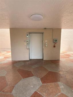 Picture of 2601 N Nob Hill Rd # 303, Sunrise, FL 33322