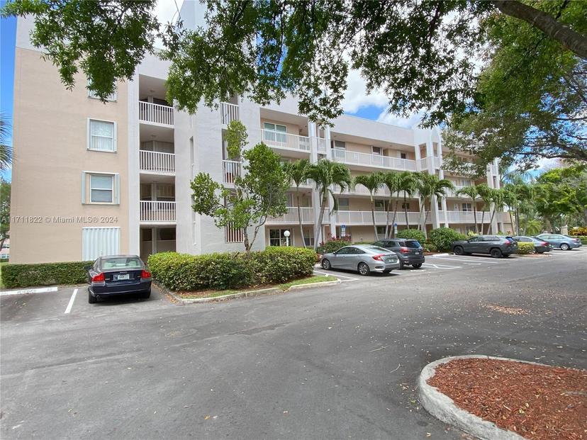 Picture of 2601 N Nob Hill Rd # 303, Sunrise FL 33322