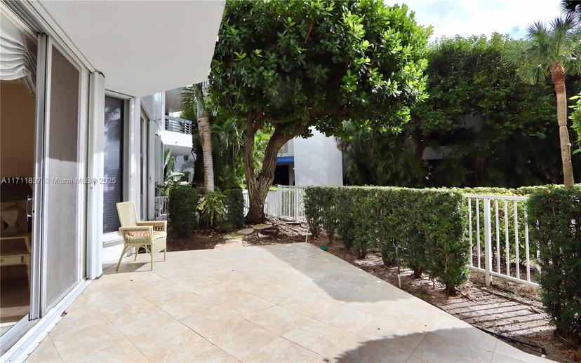 Picture of 3600 Mystic Pointe Dr # 115, Aventura FL 33180