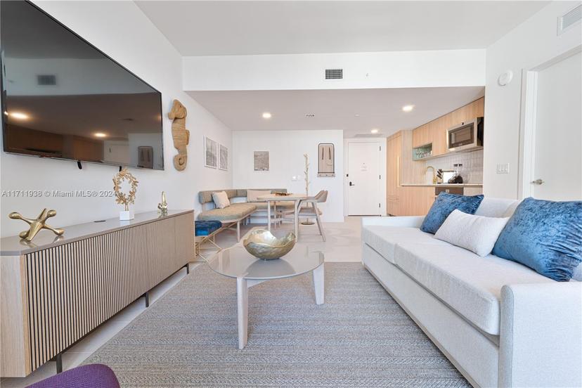 Picture of 601 NE 1St Ave # 2409, Miami FL 33132