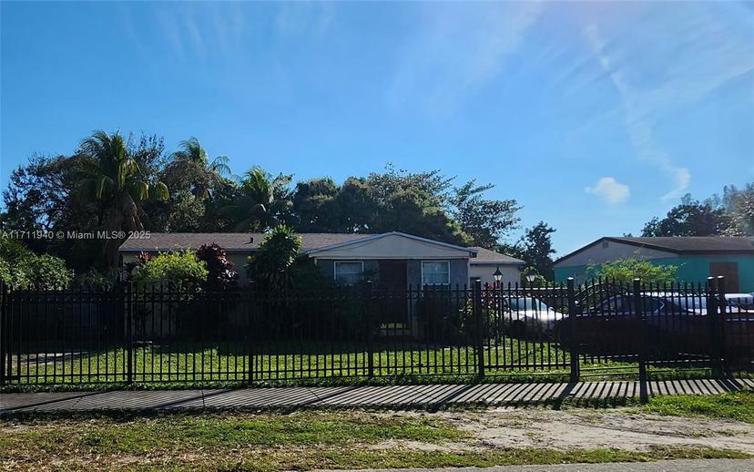 Picture of 1418 NW 100Th Street, Miami FL 33147