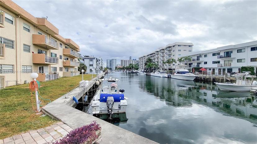 Picture of 3522 NE 171St St # 308, North Miami Beach FL 33160