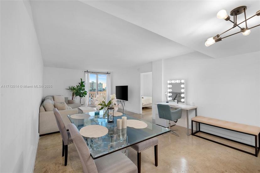 Picture of 1020 Meridian Ave # 816, Miami Beach FL 33139