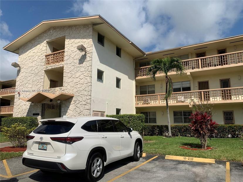Picture of 1395 NE 167Th St # 209, Miami FL 33162