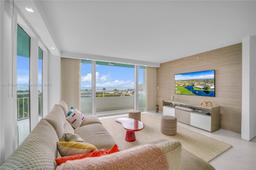 Picture of 400 S Pointe Dr # 604, Miami Beach, FL 33139