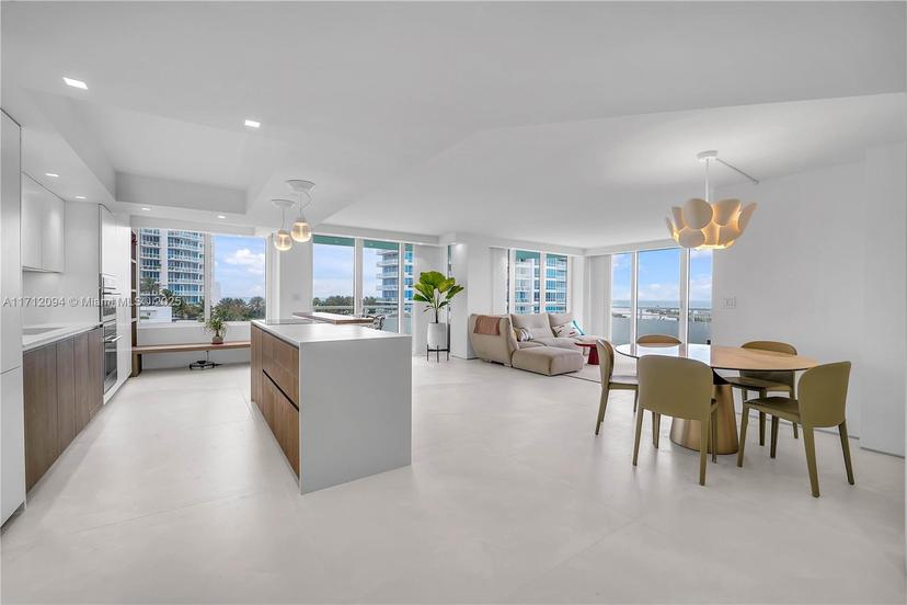 Picture of 400 S Pointe Dr # 604, Miami Beach FL 33139