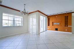 Picture of 3255 NE 184Th St # 12401, Aventura, FL 33160