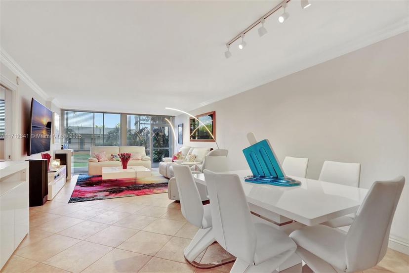 Picture of 2731 NE 14Th St Cswy # 115, Pompano Beach FL 33062