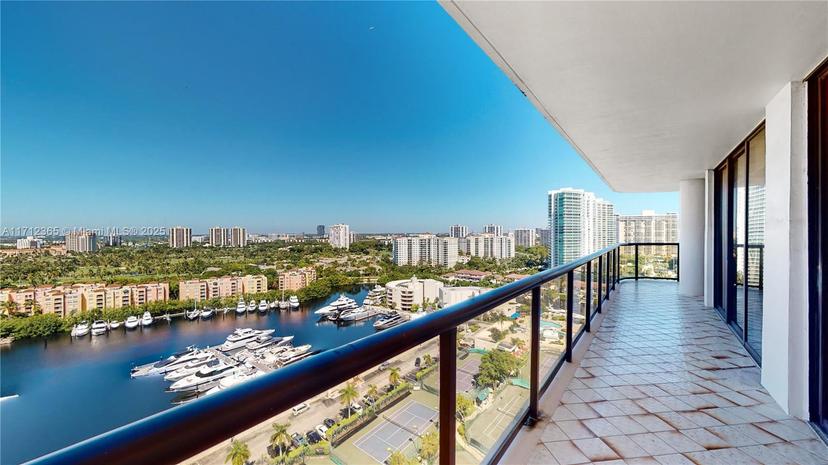 Picture of 19667 Turnberry Way # 20E, Aventura FL 33180