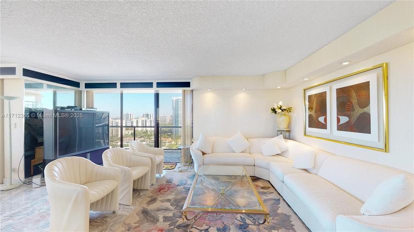 Picture of 19667 Turnberry Way # 20E, Aventura FL 33180