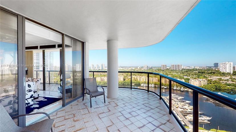 Picture of 19667 Turnberry Way # 20E, Aventura FL 33180