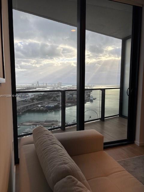 Picture of 398 NE 5Th St # 4210, Miami FL 33132