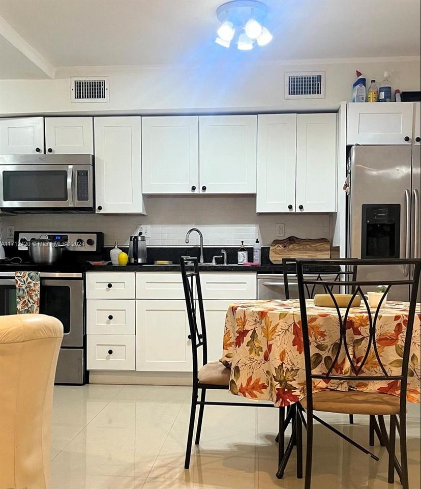 Picture of 250 180Th Dr # 104, Sunny Isles Beach FL 33160
