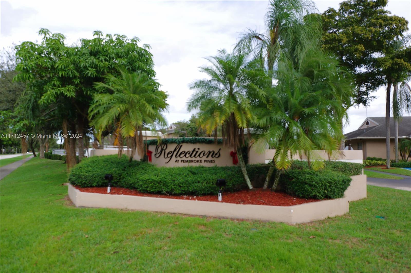 Picture of 1761 NW 96Th Ter # 3D, Pembroke Pines, FL 33024