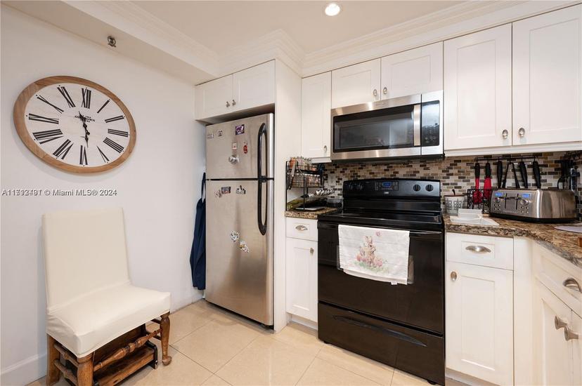 Picture of 1621 Collins Ave # 302, Miami Beach FL 33139