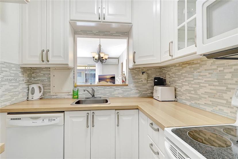 Picture of 17050 NE 14Th Ave # 315, North Miami Beach FL 33162