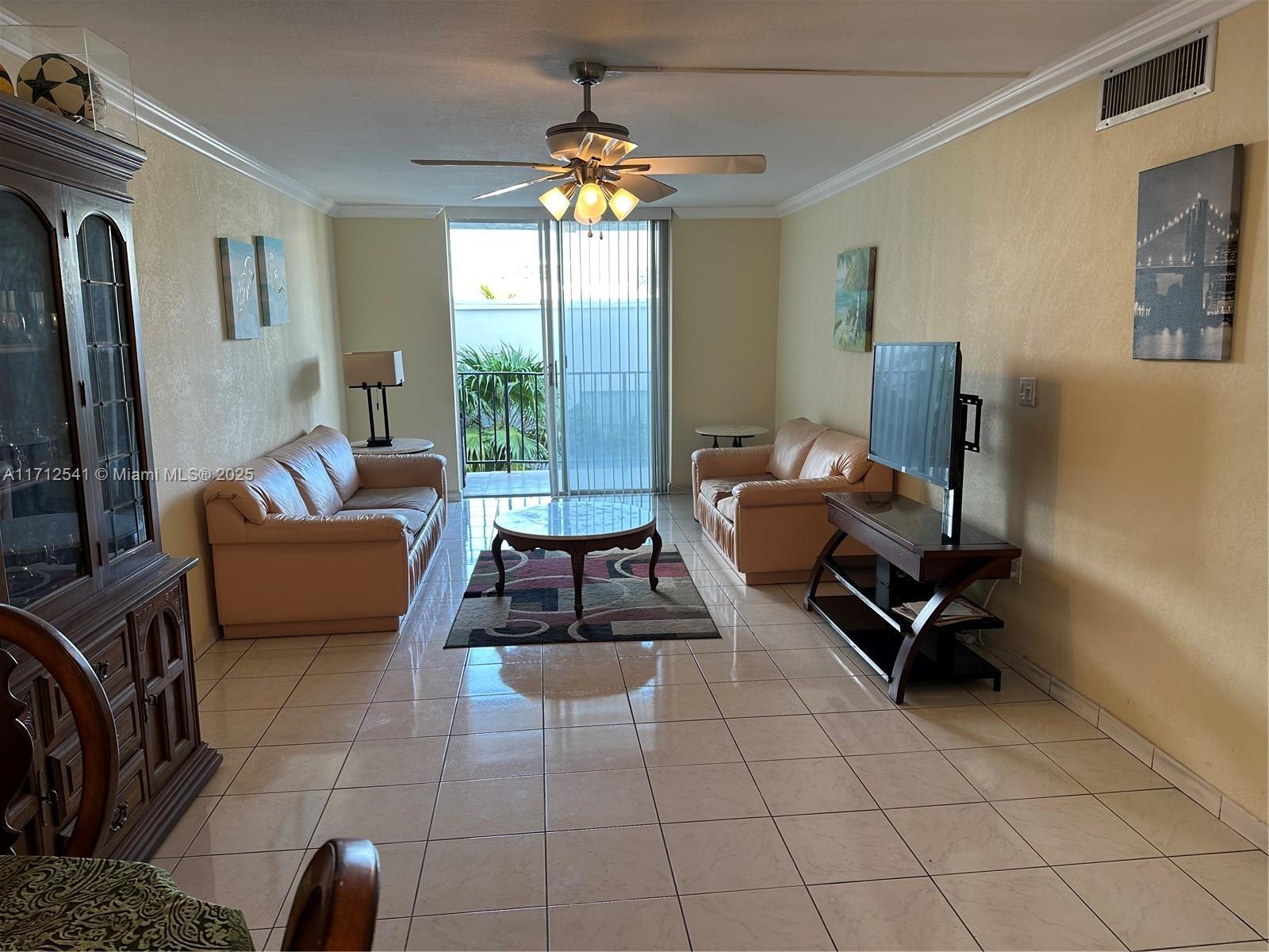 Picture of 720 Collins Ave # 404, Miami Beach, FL 33139