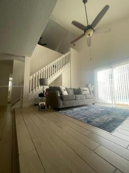 Picture of 4075 Coral Springs Dr # 5, Coral Springs, FL 33065