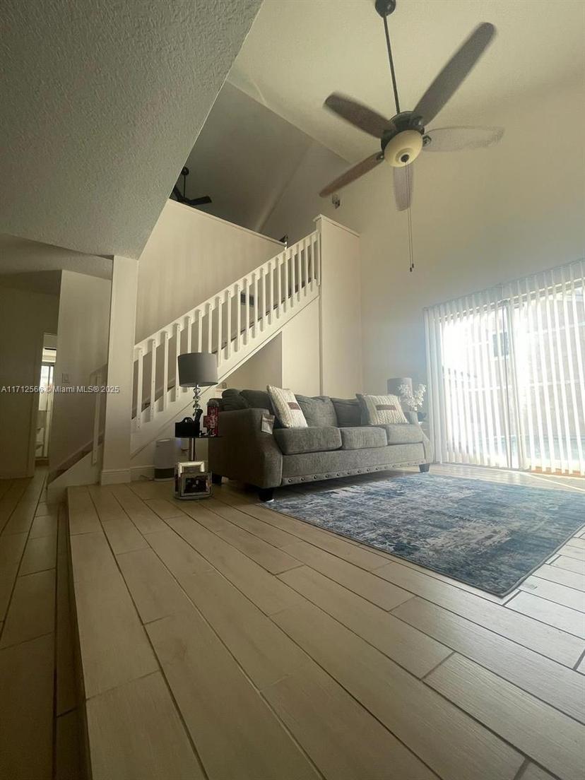 Picture of 4075 Coral Springs Dr # 5, Coral Springs FL 33065