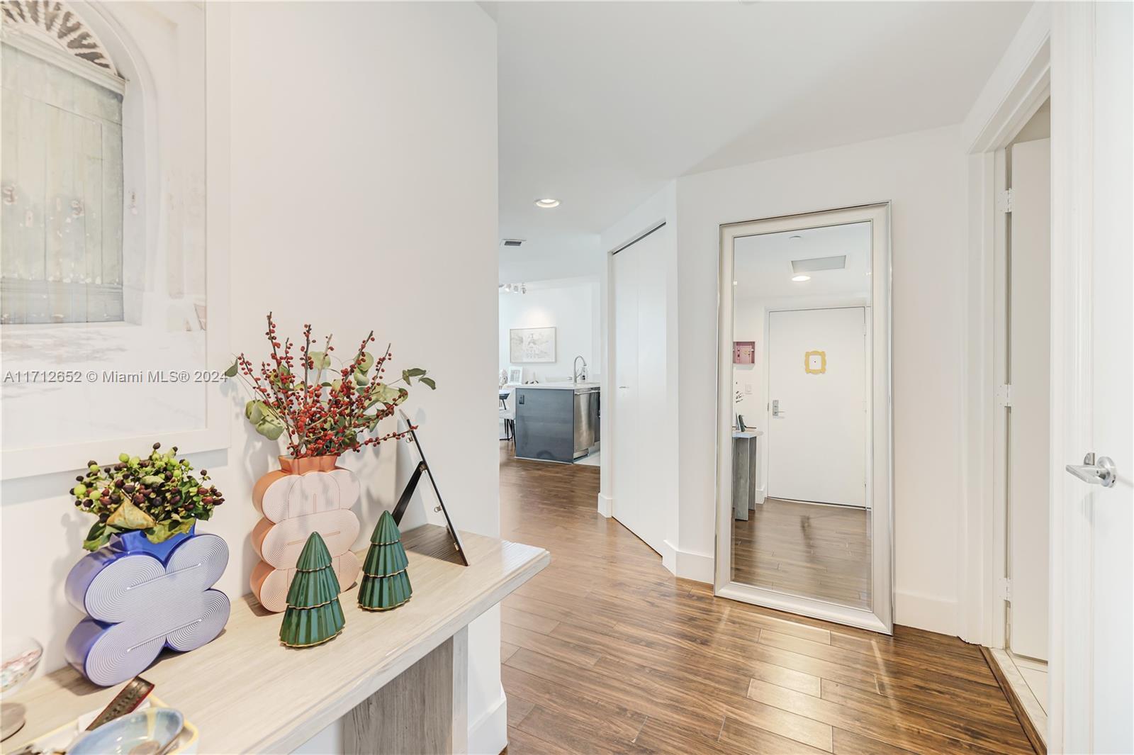 Picture of 55 SE 6Th St # 3407, Miami, FL 33131