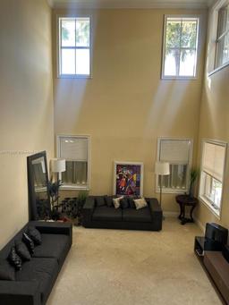 Picture of 11179 NW 80 Ln, Doral, FL 33178