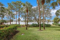 Picture of 1001 Seafarer Cir # 104, Jupiter, FL 33477