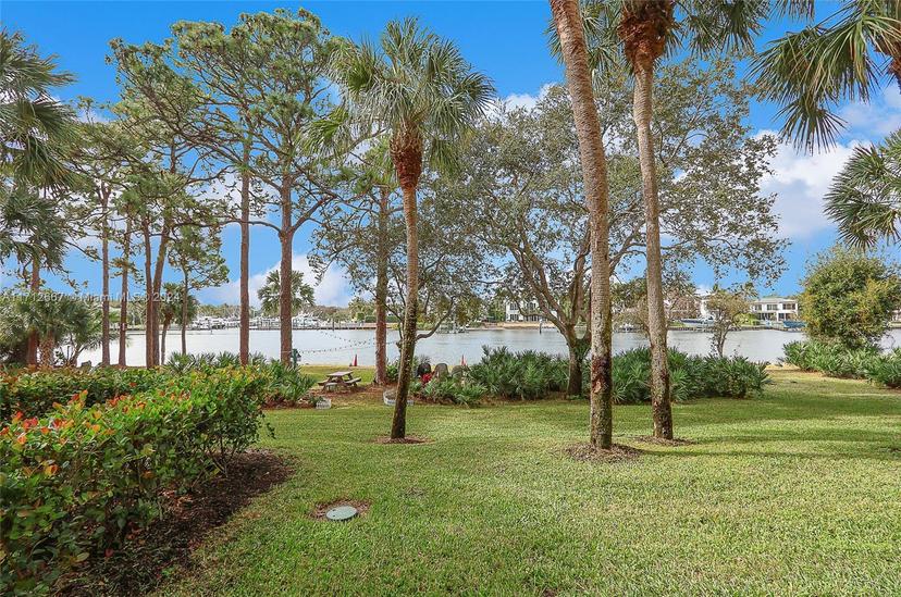 Picture of 1001 Seafarer Cir # 104, Jupiter FL 33477