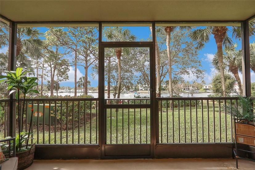 Picture of 1001 Seafarer Cir # 104, Jupiter FL 33477