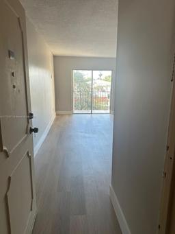 Picture of 1051 SW 1St St # 303, Miami, FL 33130