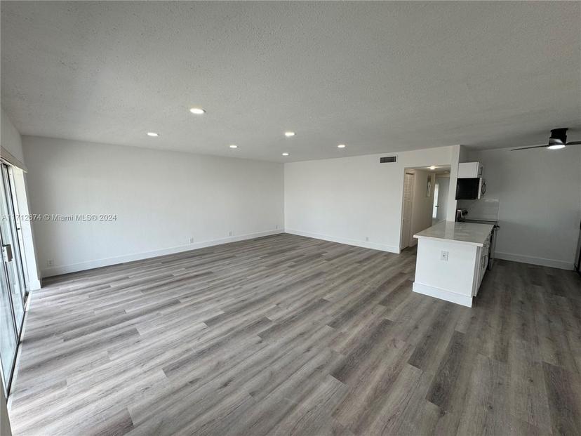 Picture of 630 Layne Blvd # 211, Hallandale Beach FL 33009